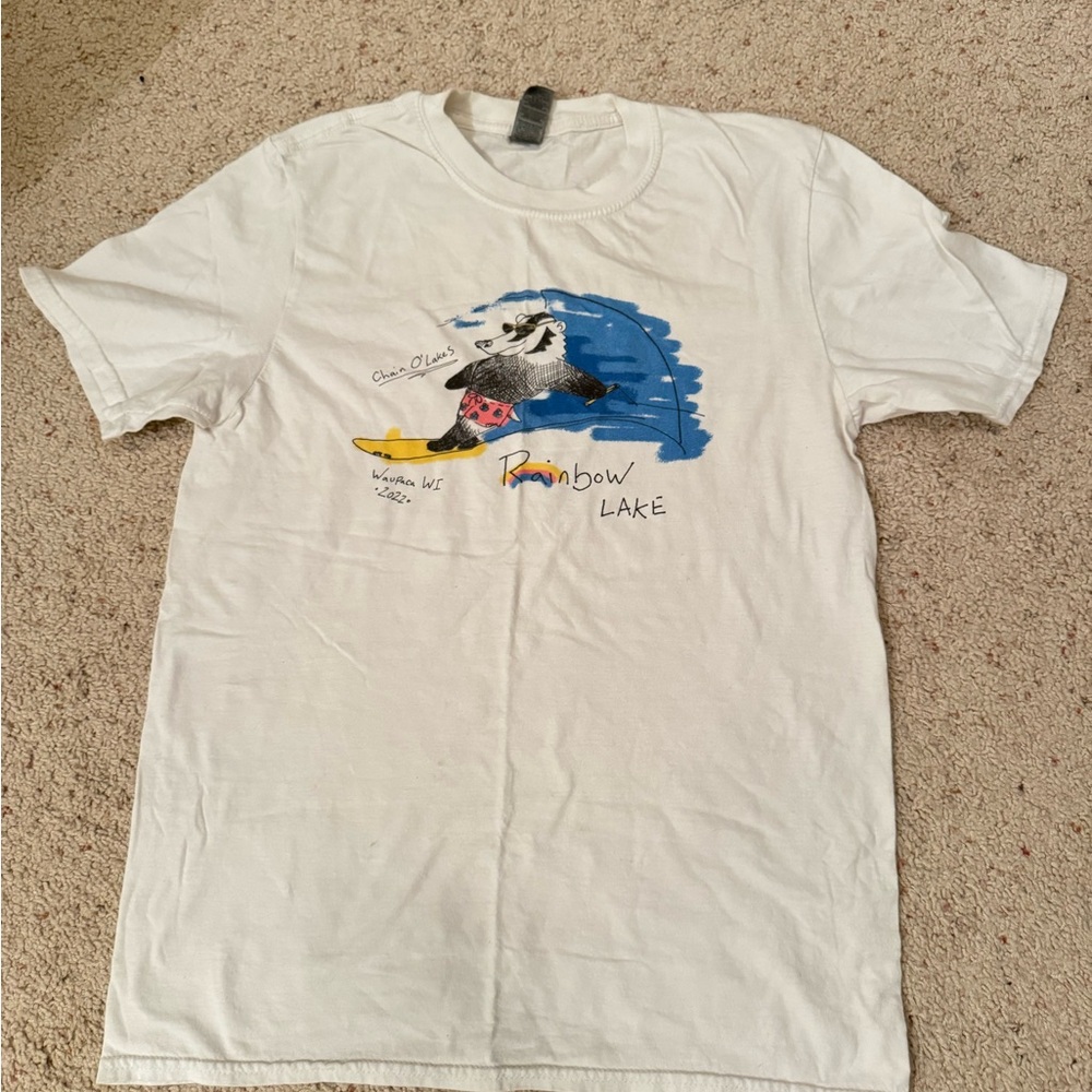 White Rainbow Lake Graphic Tee Waupaca, Wisconsin Size Women’s Small